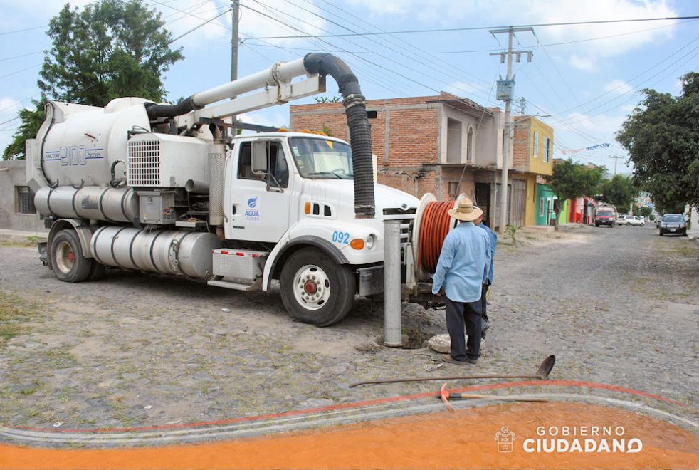 dezasolve-camion-vactor-acatlan-de-juarez-2016-04
